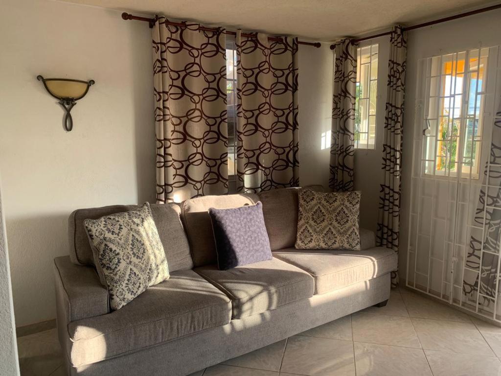 Riana Barbados Apartment *